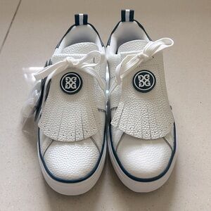 Woman's durf pebble leather Kiltie golf shoe NWOT